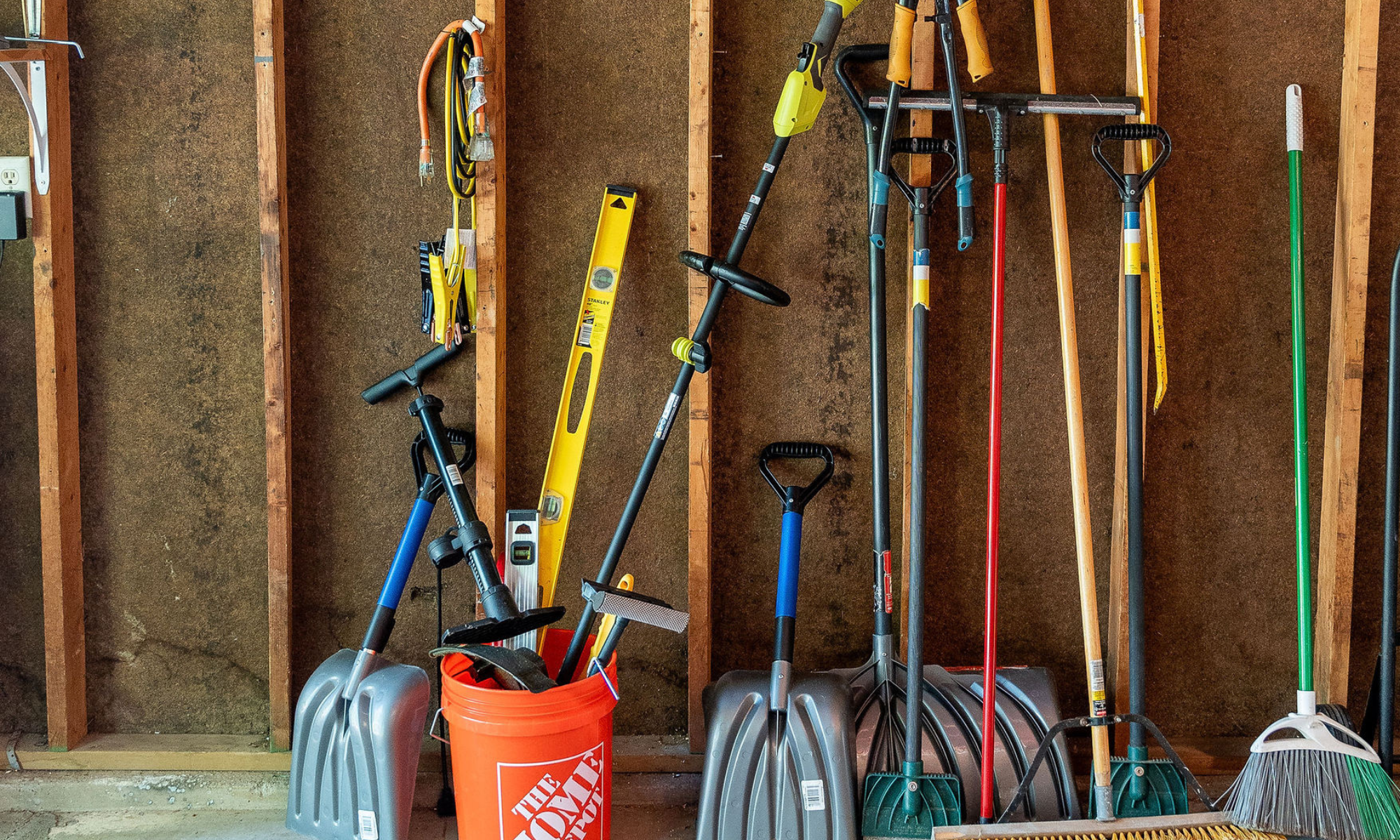 Before Using Gator Magnetics Magnetic Hook & Basket Organization System
