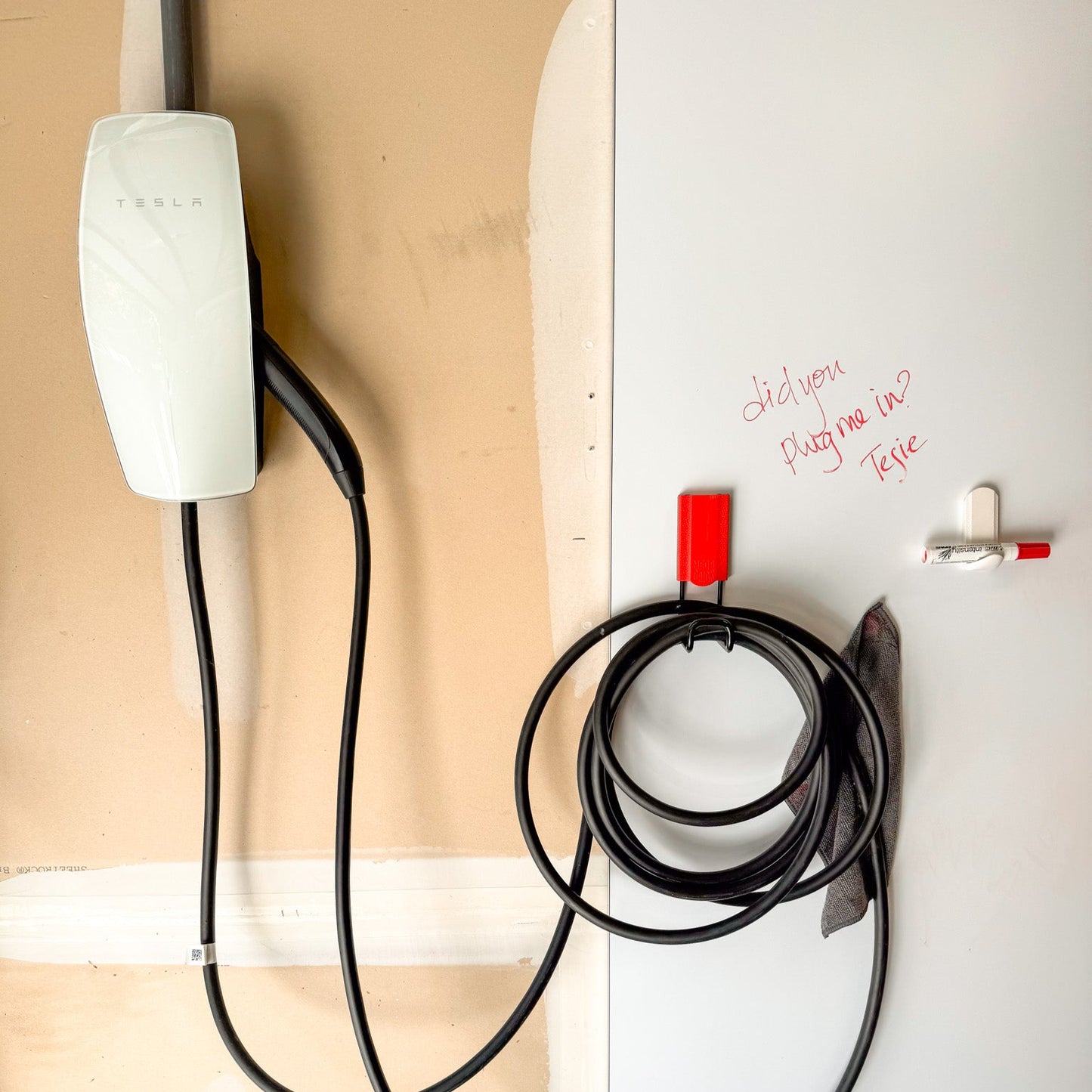 2.5" MIDI Closed Hook - 25lb Capacity